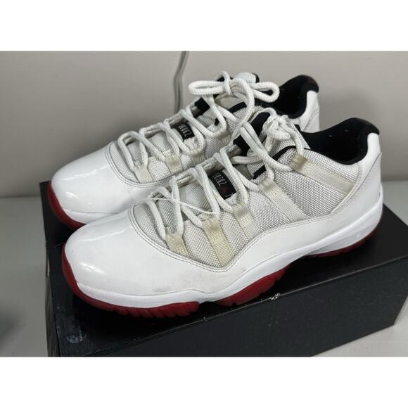 Air Jordan 11 Retro Low Shoes Mens Size 10 Cherry Varsity 528895-101 2012 - Picture 5 of 12